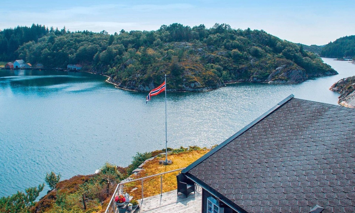 Bomlo House | 4 star holiday home in Urangsvåg
