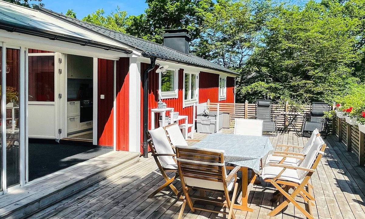 Karlshamn House | 4 star holiday home in KARLSHAMN