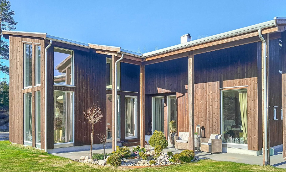 Audnedal House | 5 bedroom nice home in Konsmo