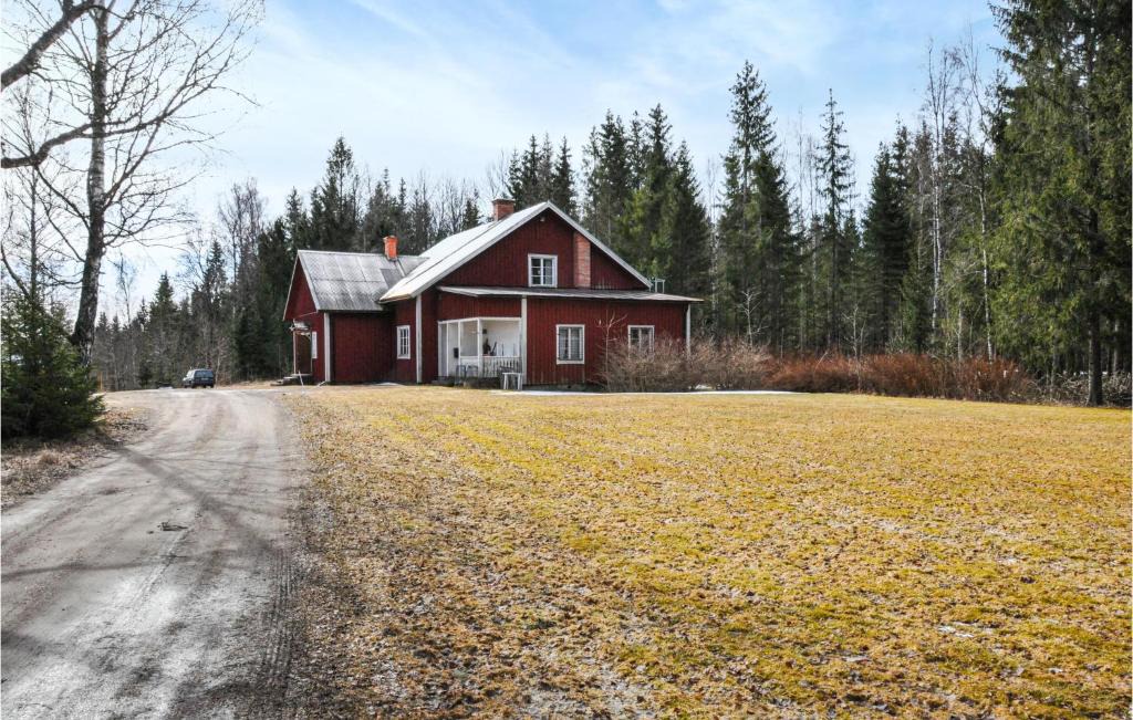 Molkom House | 5 Bedroom Nice Home In Södra Rådom