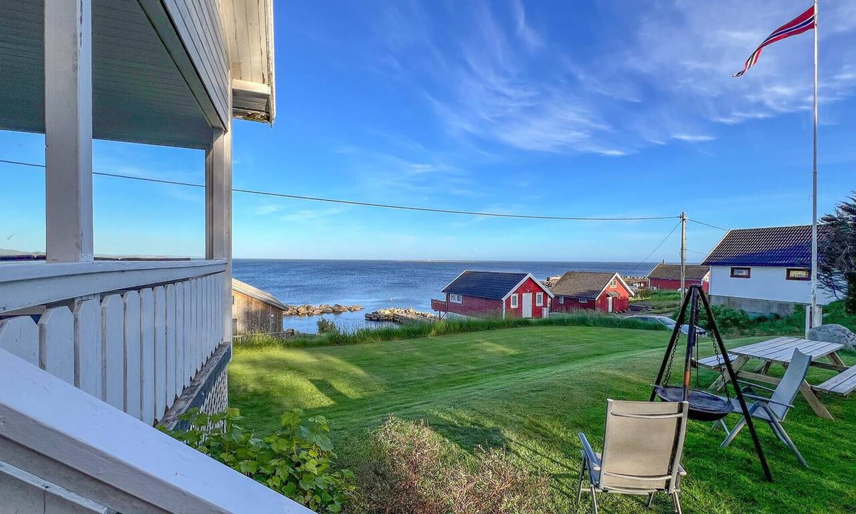 Farsund House | 5 bedroom nice home in Vanse