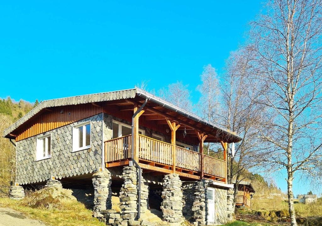 Lonevag House | 5 person holiday home in LONEVÅG-By Traum