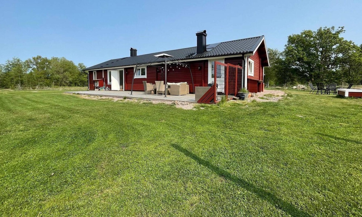 Stromsnasbruk House | 5 person holiday home in STRÖMSNÄSBRUK