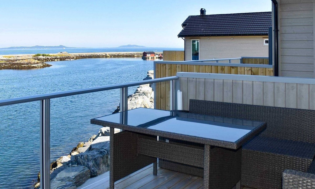Haram House | 5 star holiday home in Brattvåg