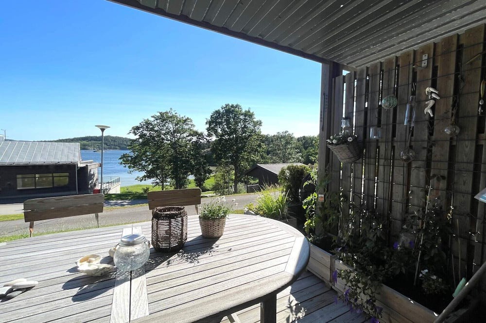 Uddevalla Municipality House | 5 star holiday home in UDDEVALLA