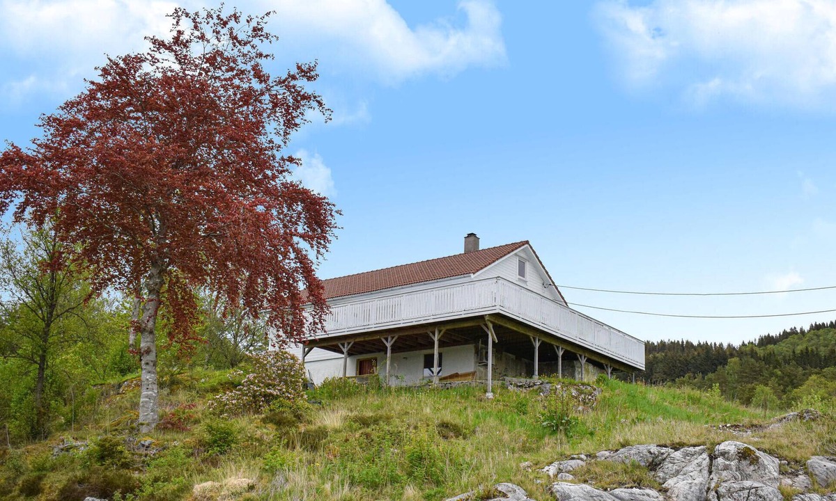 Lindas House | 6 bedroom lovely home in Seim