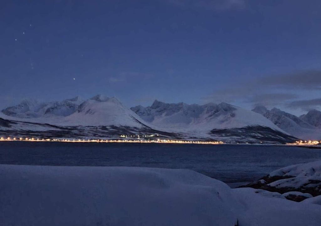 Lyngen House | 6 person holiday home in Svensby-By Traum