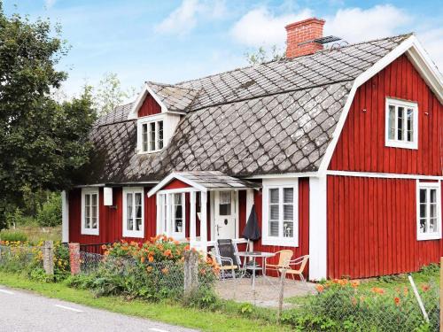 Kyrkhult House | 6 person holiday home in KYRKHULT