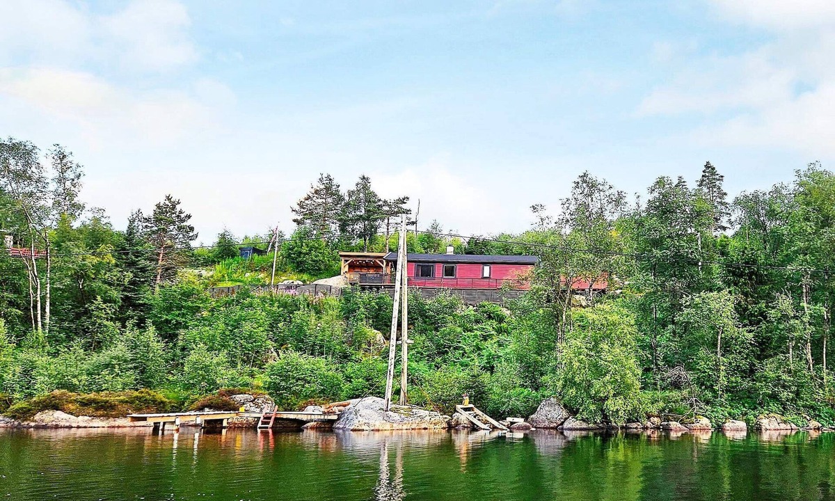 Lyngdal House | 6 person holiday home in lyngdal