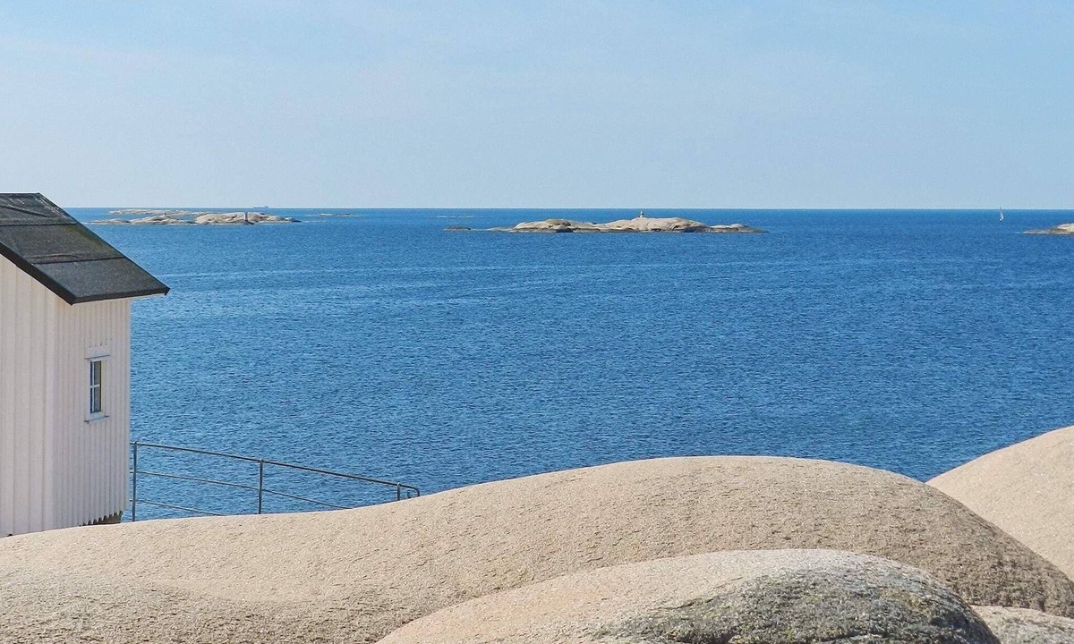 Lysekil House | 7 person holiday home in LYSEKIL