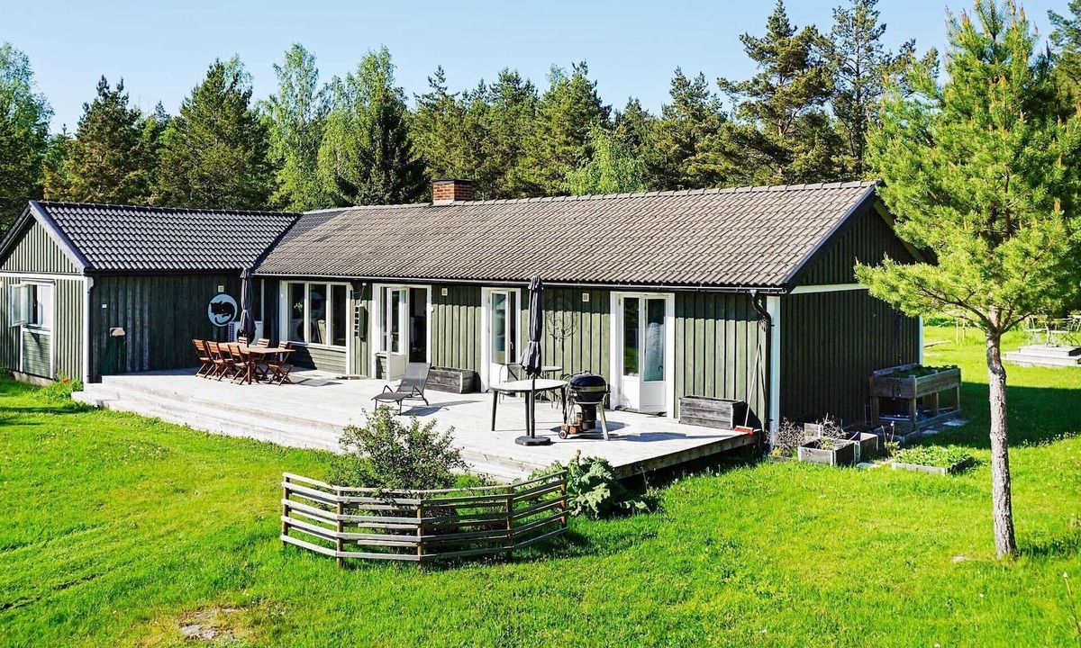 Osthammar Municipality House | 7 person holiday home in GRÄSÖ