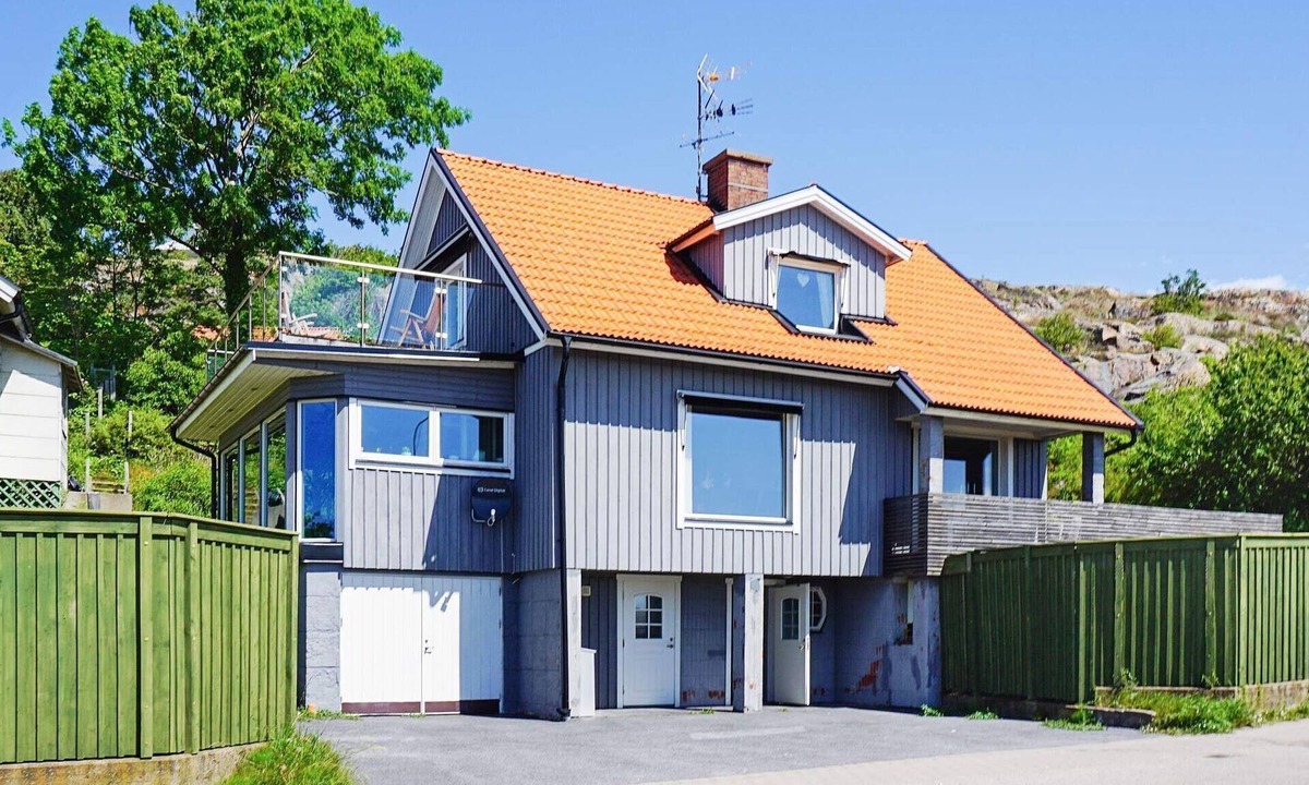 Lysekil House | 7 person holiday home in LYSEKIL