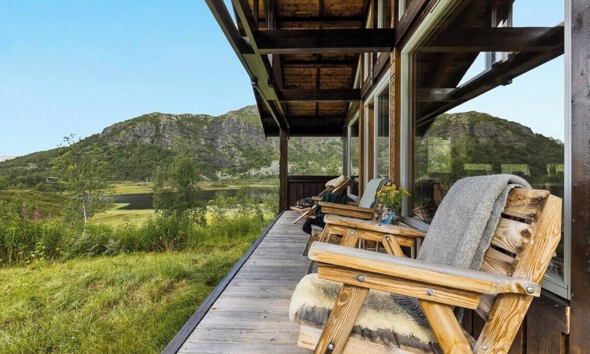 Hemsedal House | 70s architectural cabin with views in Hemsedal