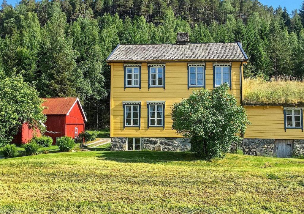 Møre og Romsdal House | 8 person holiday home in Liabygda-By Traum