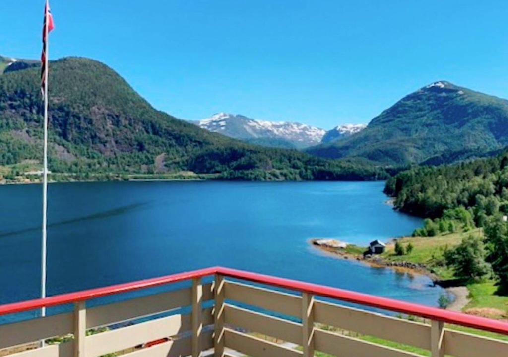 Volda House | 8 person holiday home in Austefjorden