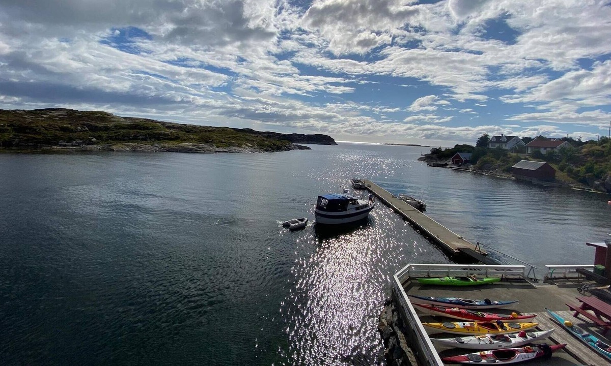 Nautnes Apartment | 8 person holiday home in Tjeldstø