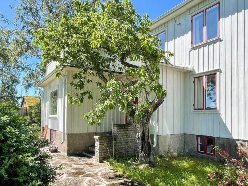 Morbylanga House | 8 person holiday home in MÖRBYLÅNGA