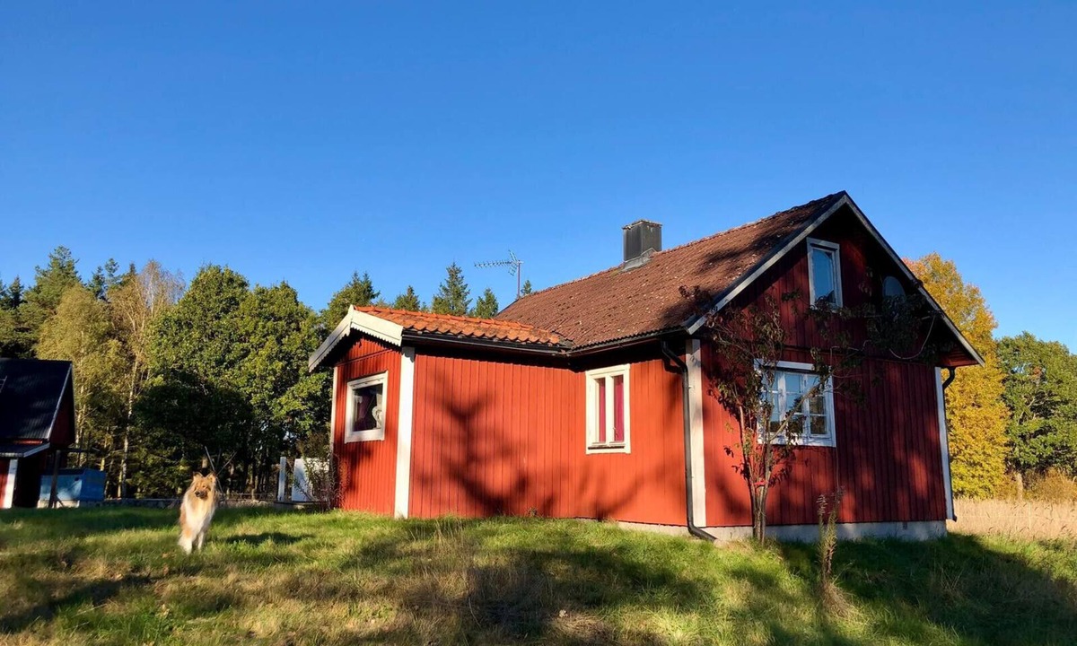 Bergkvara House | A holiday without neighbors in a clearing near the Baltic Sea