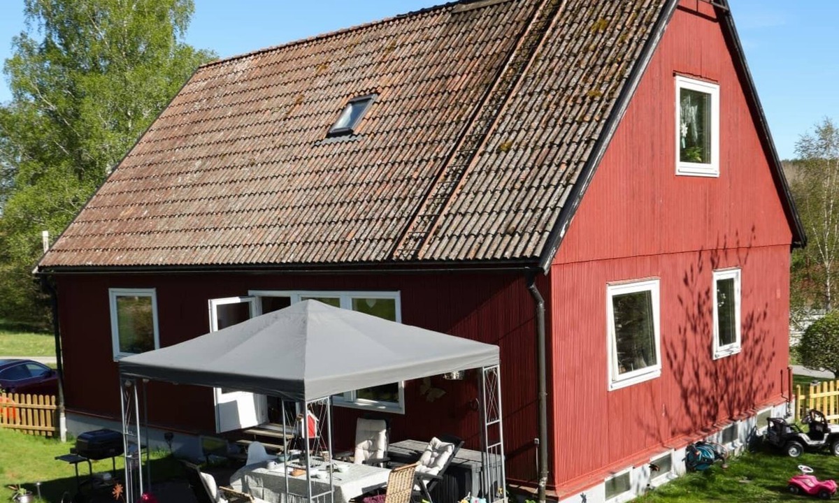 Åmål House | A Swedish-style house with horses and a canoe trail right outside the door