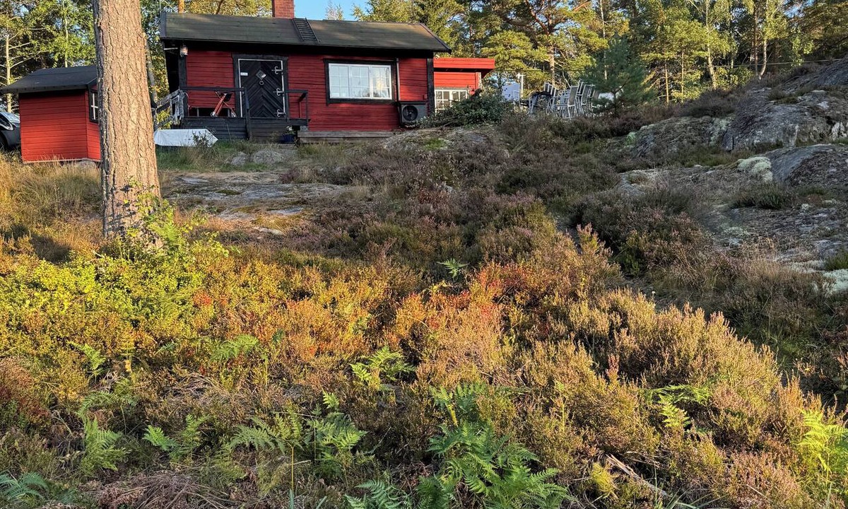 Varmdo House | A wonderful old wooden house in the Stockholm archipelago