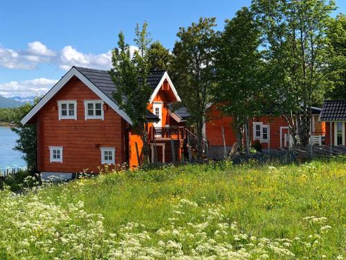 Lyngen Apartment | Aaroybukt Guesthouse