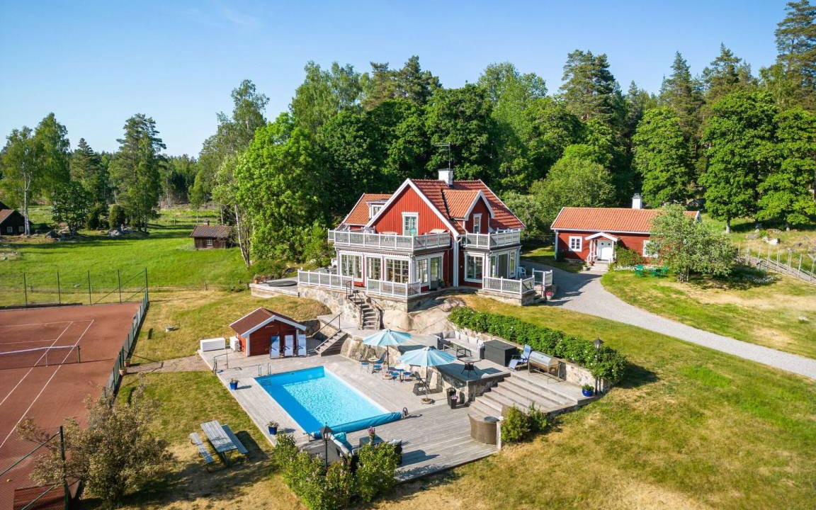 Strangnas Municipality Other | Accommodation ∙ 5 bedrooms ∙ 15 guests