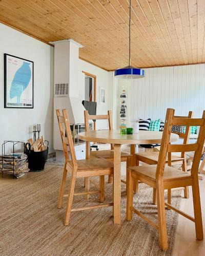 Vato House | Adventure Explore Island Life In Idyllic Cottage