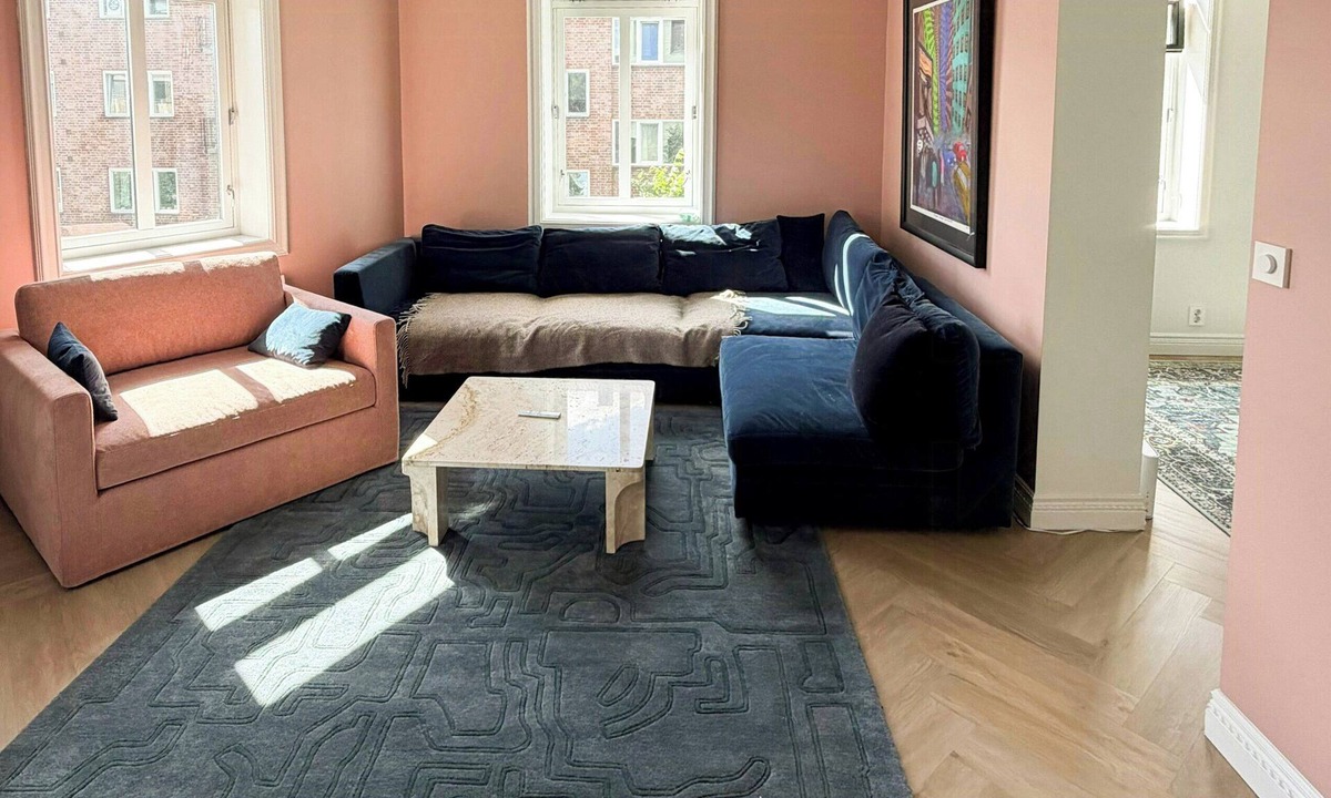 Toyen Apartment | Airy flat in Kampen's timber house district