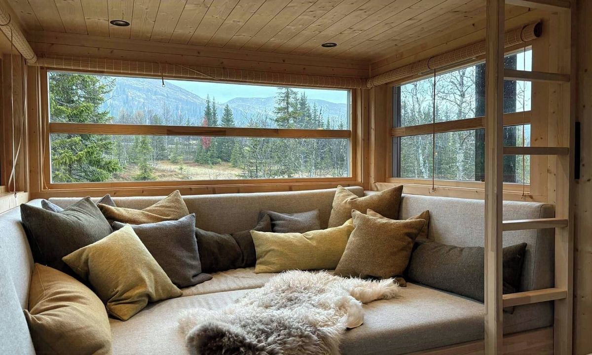 Vikberget House | Ål cabin with views of marshland and mountains