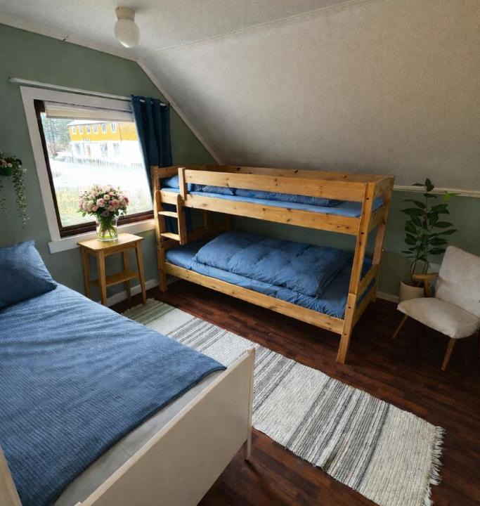 Sørvagen Hostel | Alfa Room - The LOWFO House Lofoten
