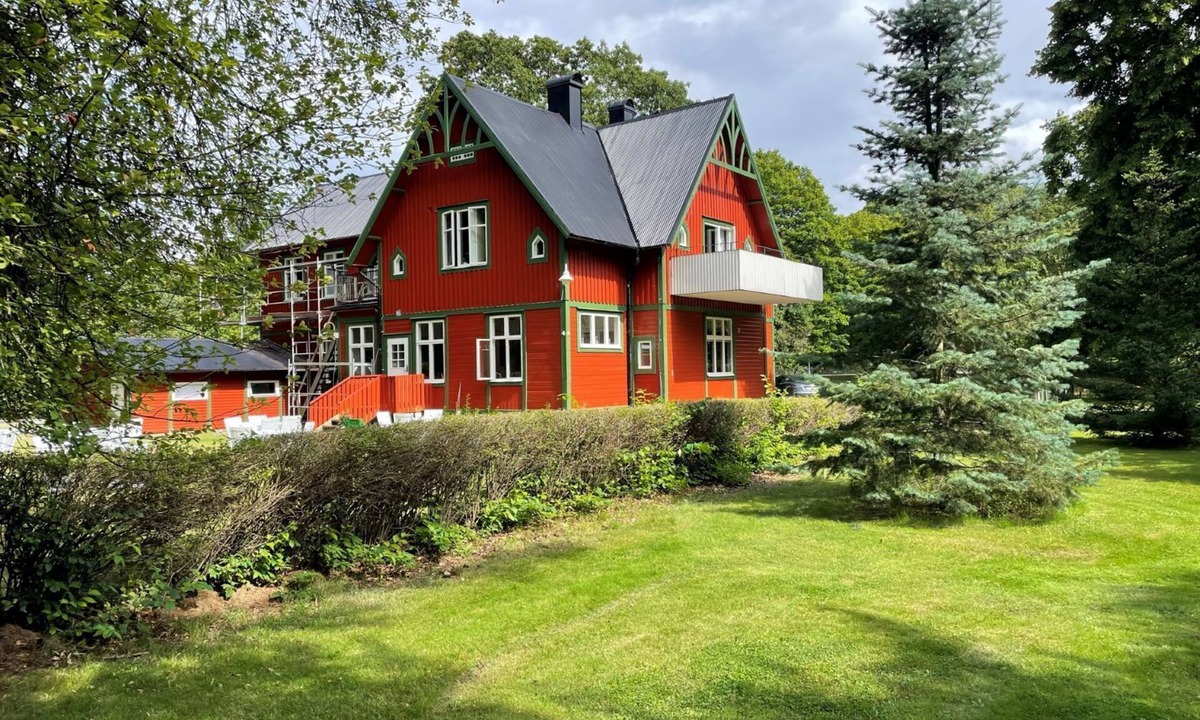 Alingsas Hostel | AlingsÃ¥s Vandrarhem - Villa Plantaget - Hostel