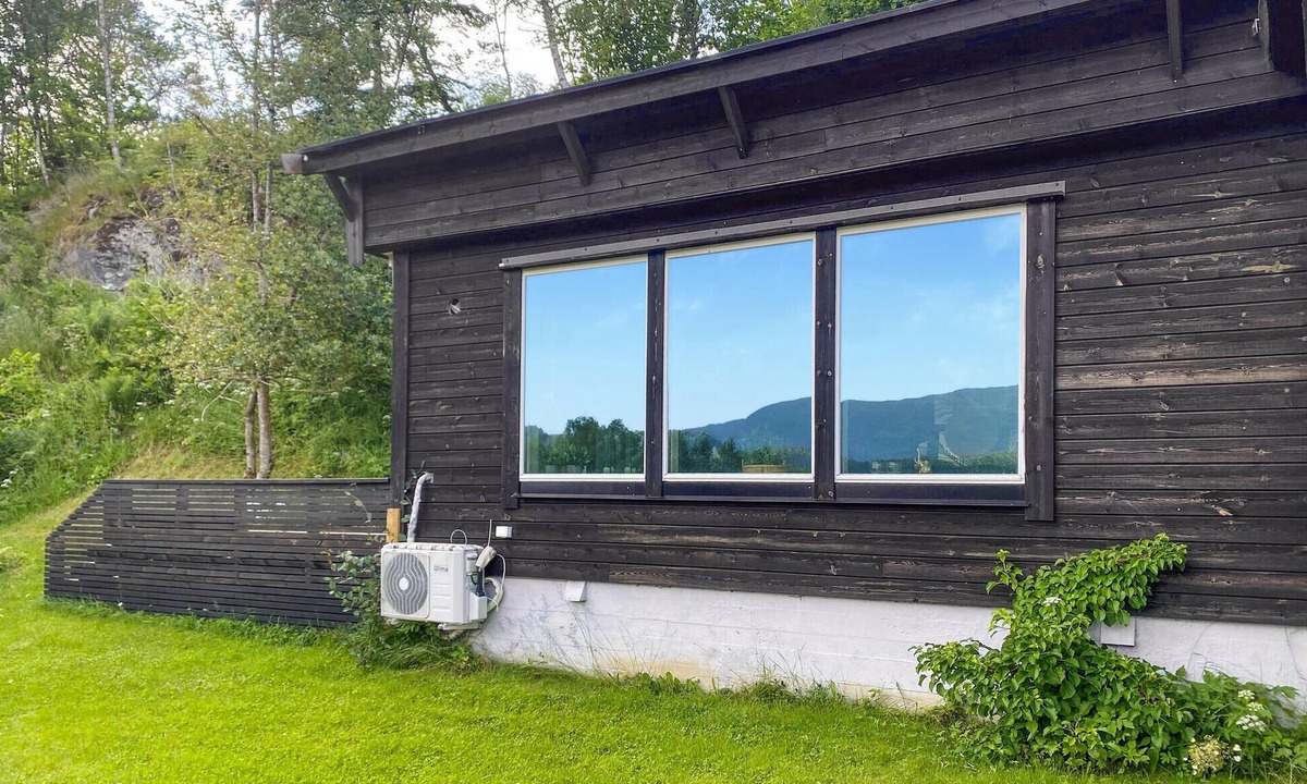 Torjulvagen Apartment | Amazing apartment in Kvisvik