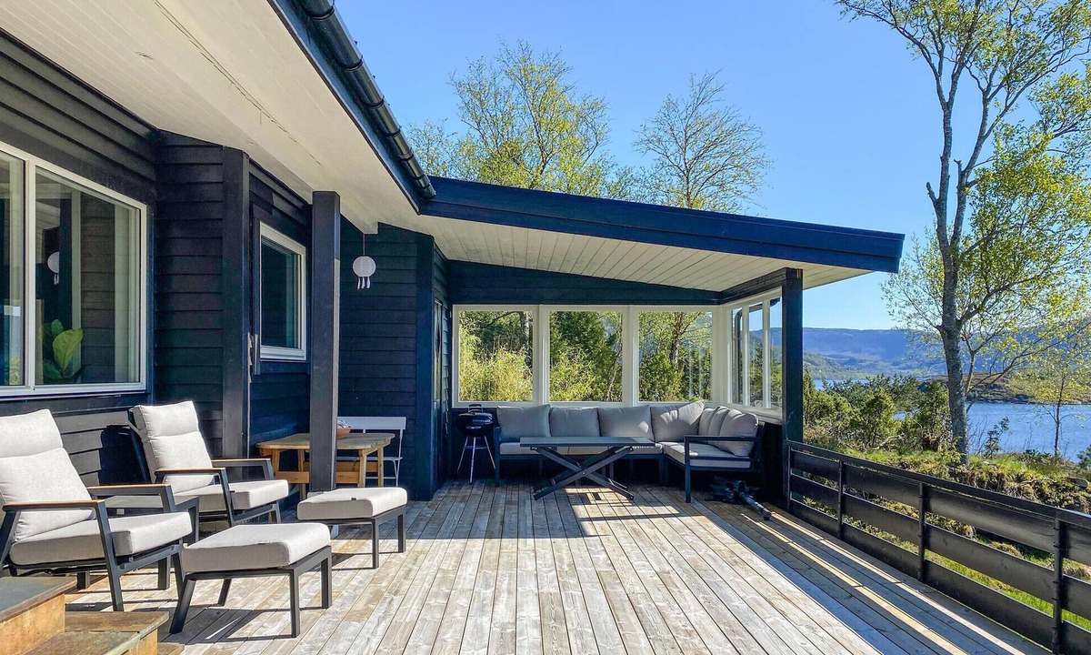 Ulstein Municipality House | Amazing home in ørsta with sauna