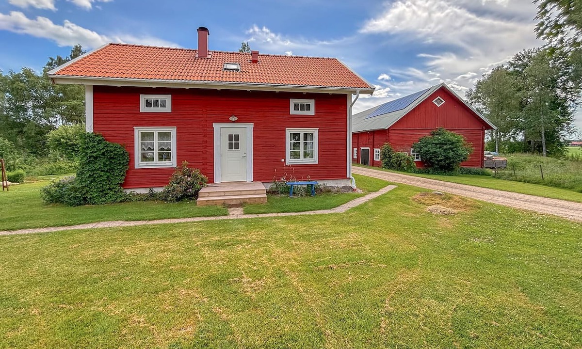 Orebro House | Amazing home in örebro with sauna