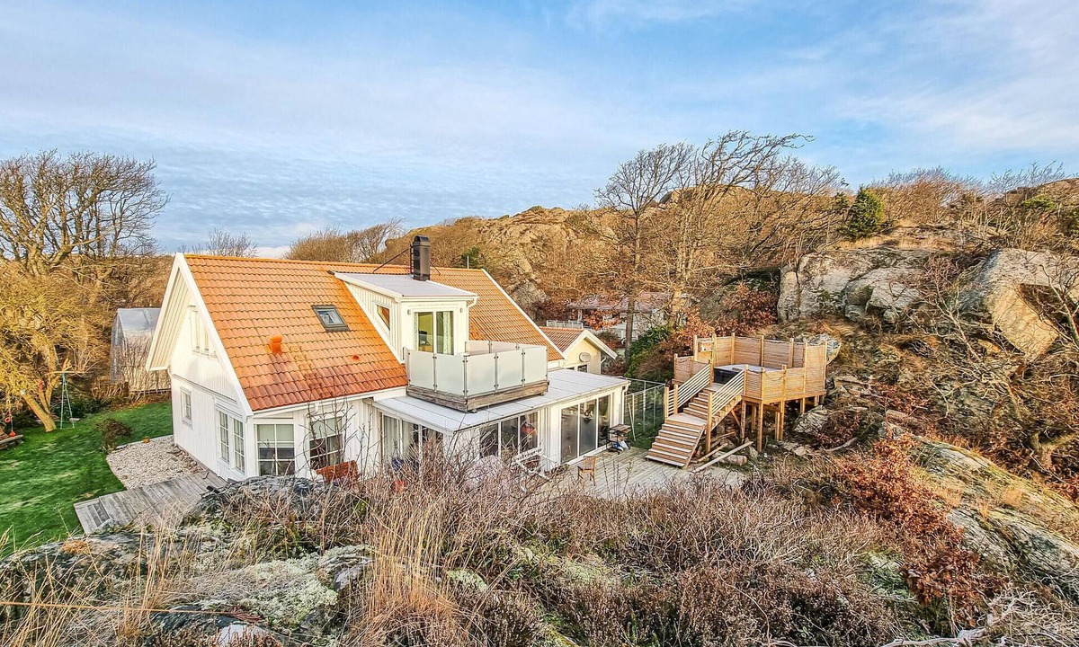Roennaeng House | Amazing home in Rönnäng with sauna