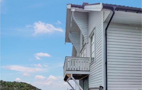 Selbjorn House | Amazing Home In Stolmen With Wifi