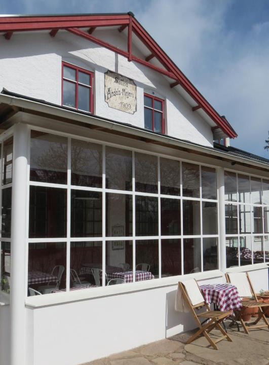 Storlinge Bed & Breakfast | Andelsmejeriet Bed and Breakfast