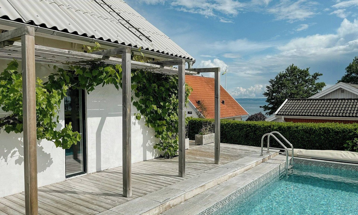 Jonstorp House | Annex with sea views over Skälderviken