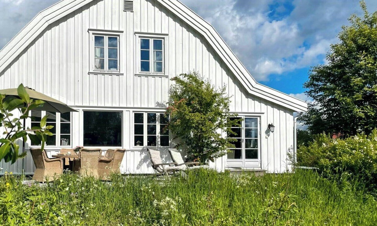 Lillehammer House | Antique house with lake view near Lillehammer
