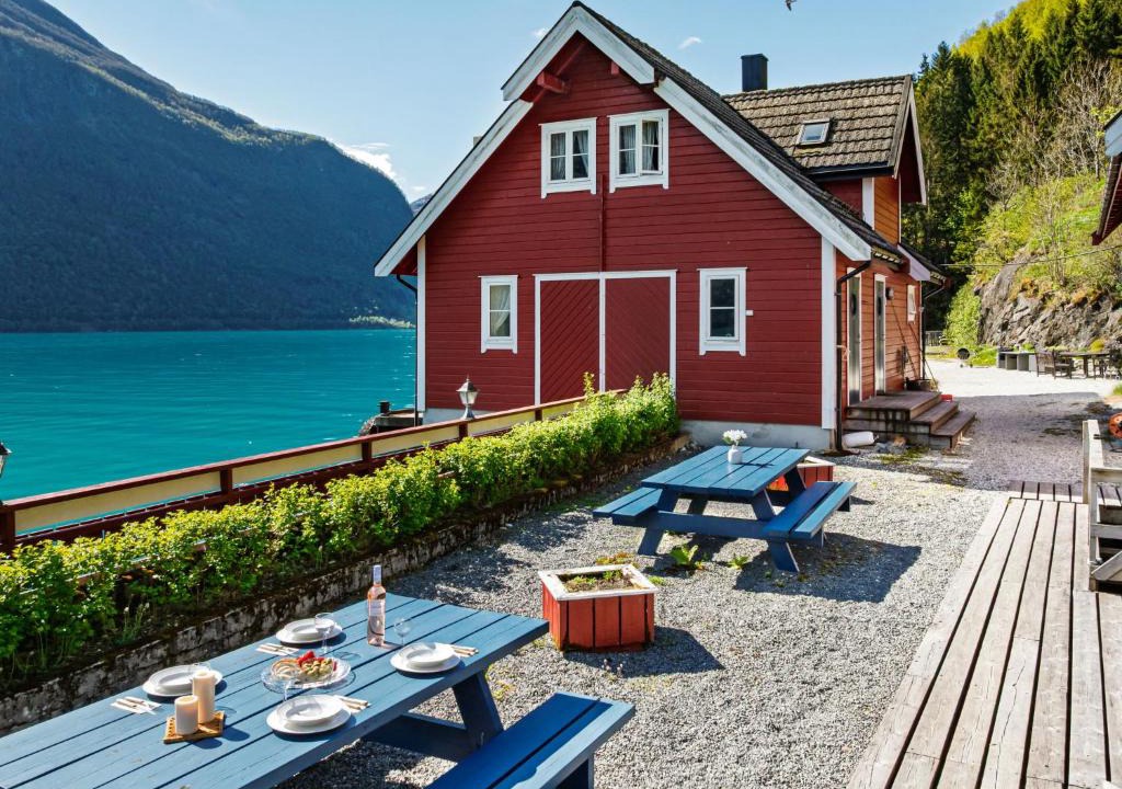 Vik Apartment | Apartment Fagerdalsnipi by Interhome