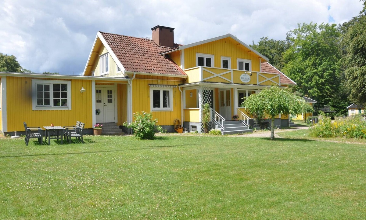 Stenbrohult Apartment | Apartment Linné Hotel & Guest House Björkelund