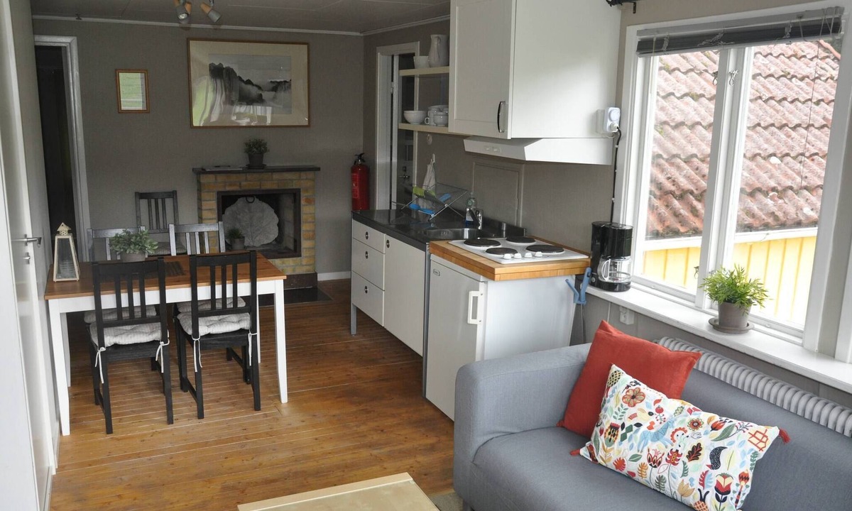 Stenbrohult Apartment | Apartment Linné Hotel & Guest House Björkelund