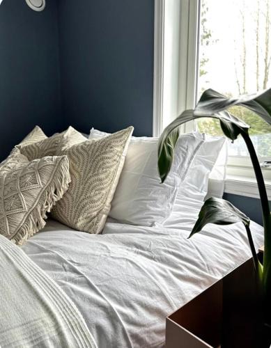 Ullensaker Apartment | Apartment near Gardermoen and downtown with parking and view over the creek in the garden