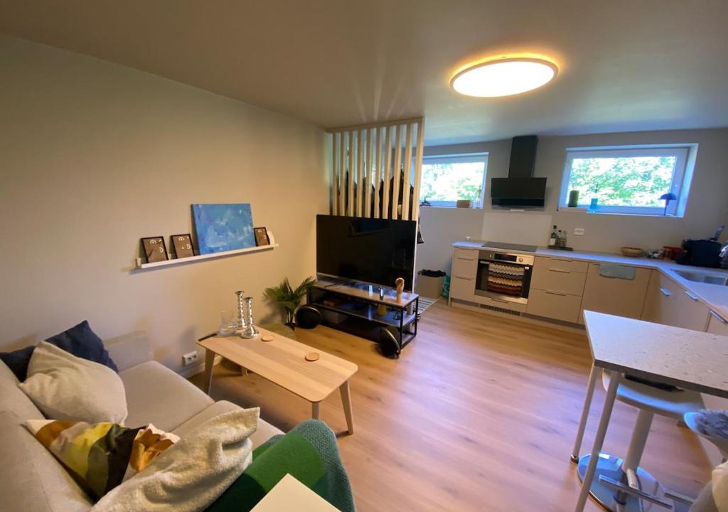 Madla Apartment | Apartment right by the golf course and ONS