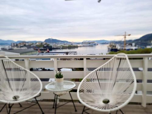 Alesund House | Apartments with parking and terrace