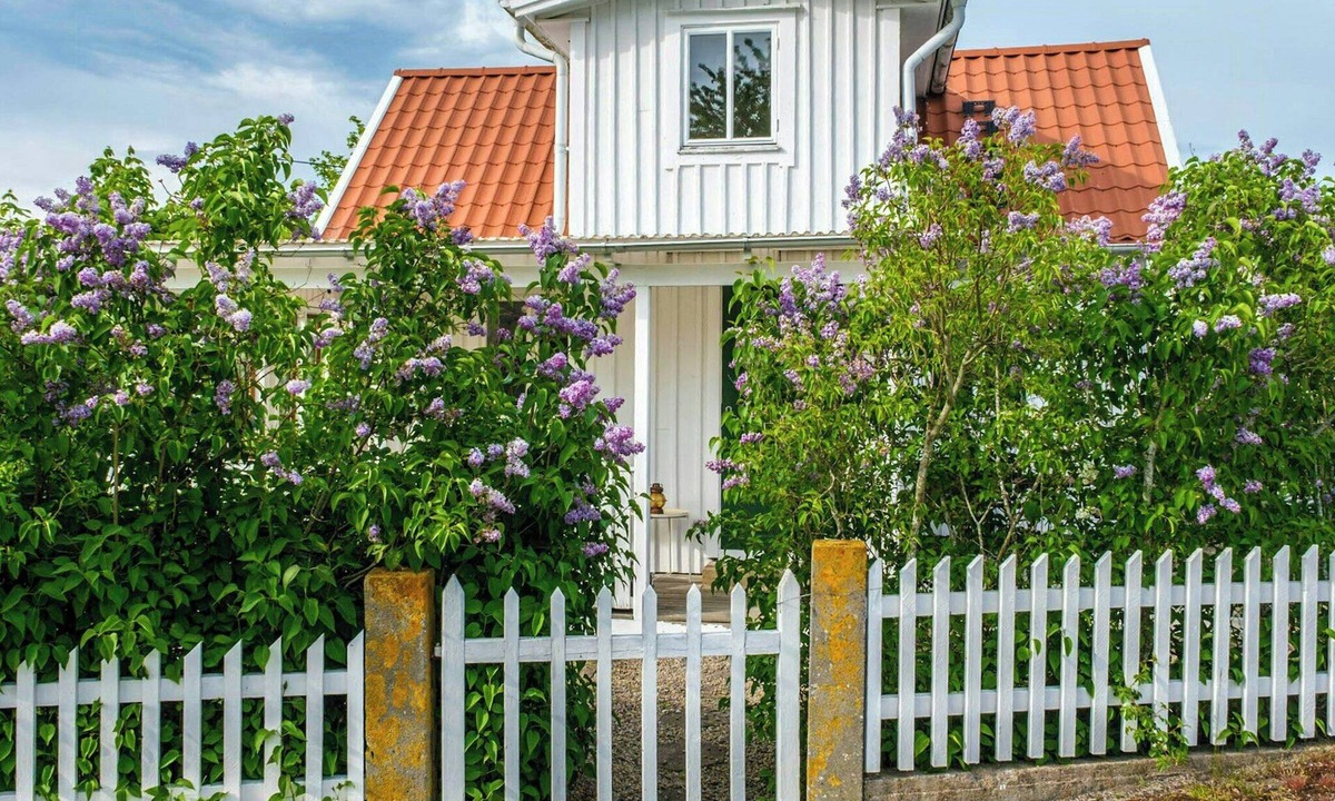 Sturko House | Archipelago cottage with guest house on Sturkö