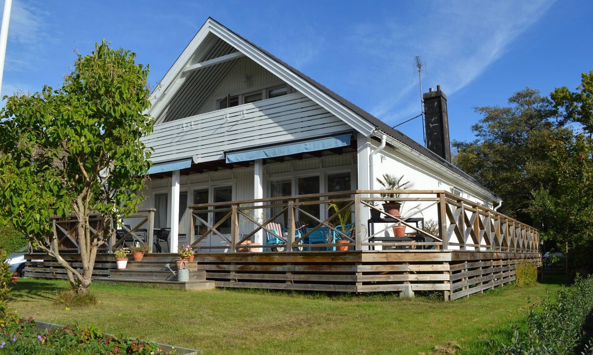 Vaxholm Villa | Archipelago Villa near the sea and the big city