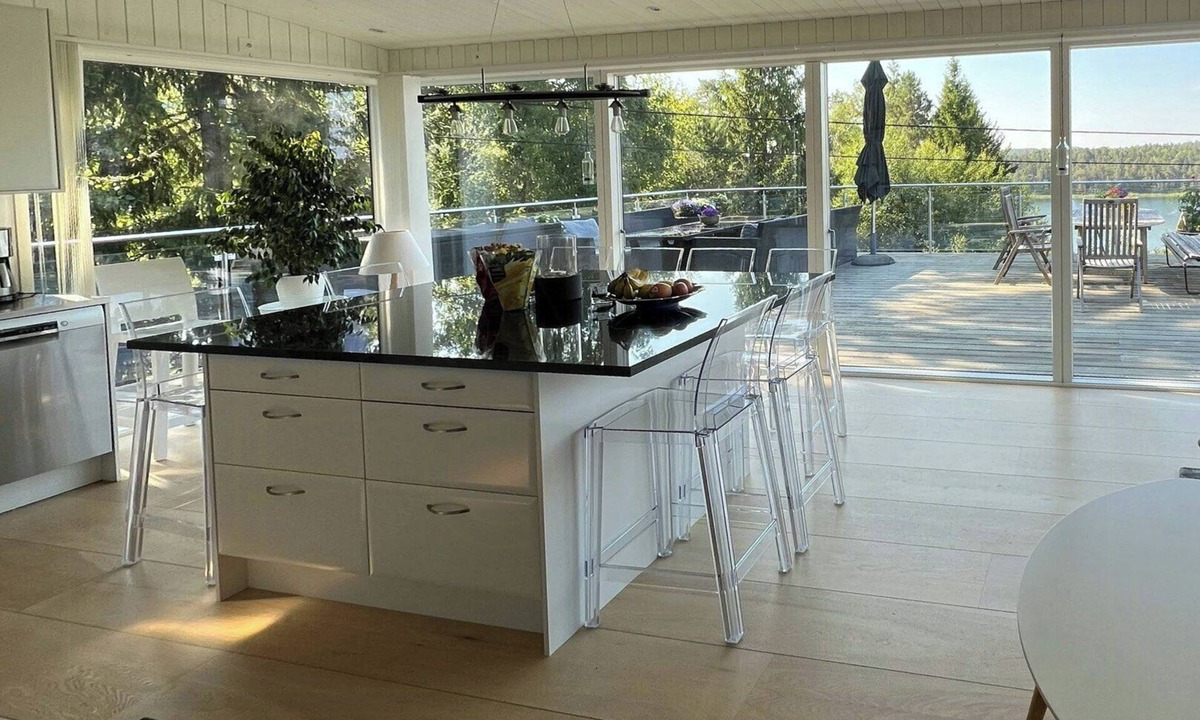 Varmdo House | Architect-designed villa with pool near Stockholm