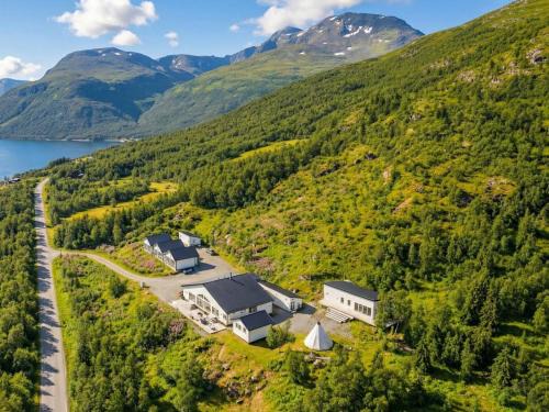 Lyngen Cabin | Arctic Panorama Lodge