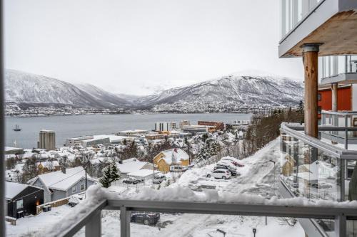 Tromso Apartment | Arctic View Apartment-Northern Lights & City view